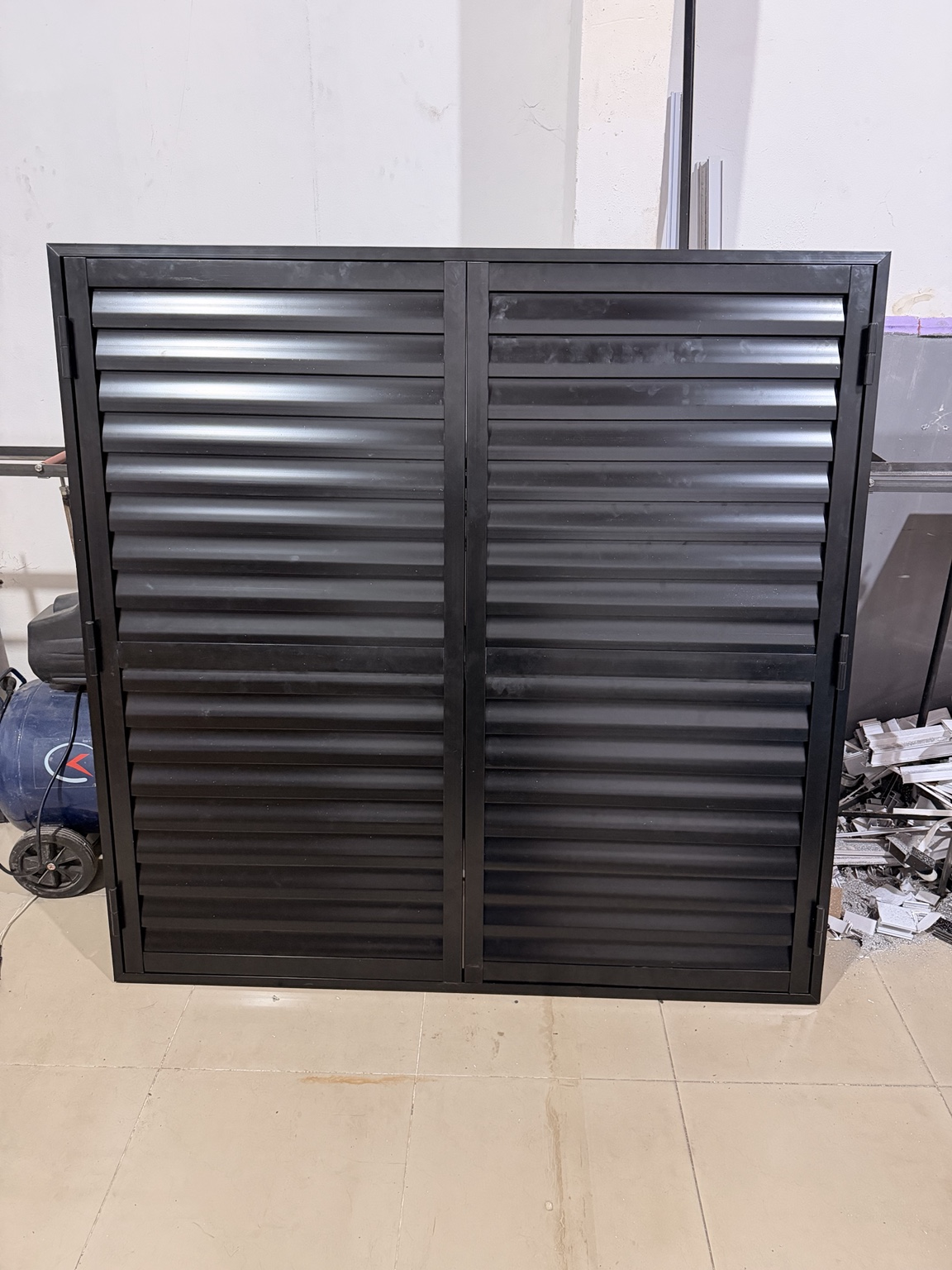 Postigo de aluminio a medida