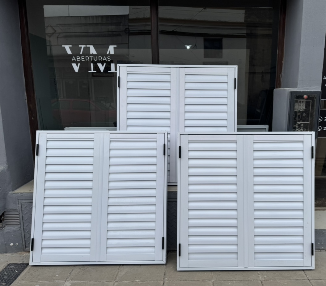 Postigo de aluminio a medida