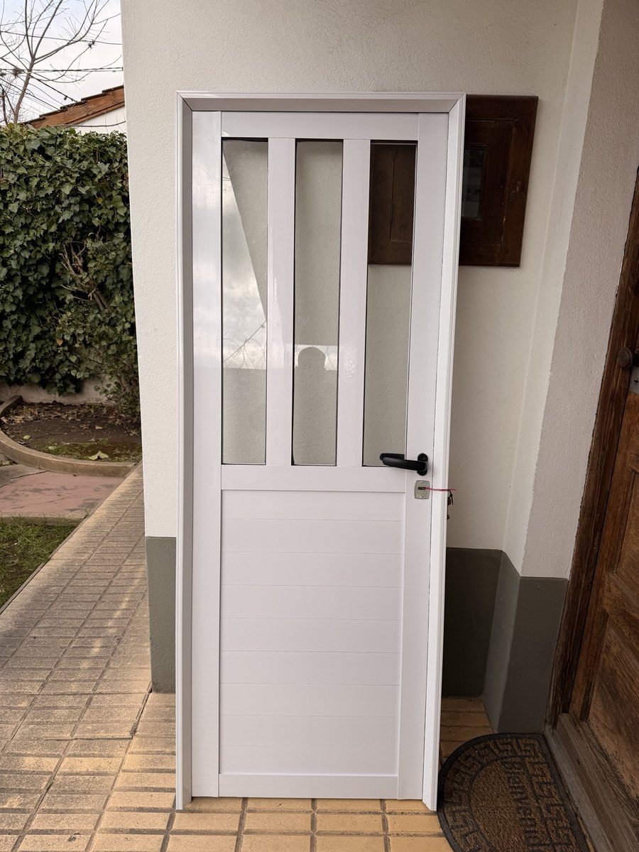 Puerta de aluminio a medida